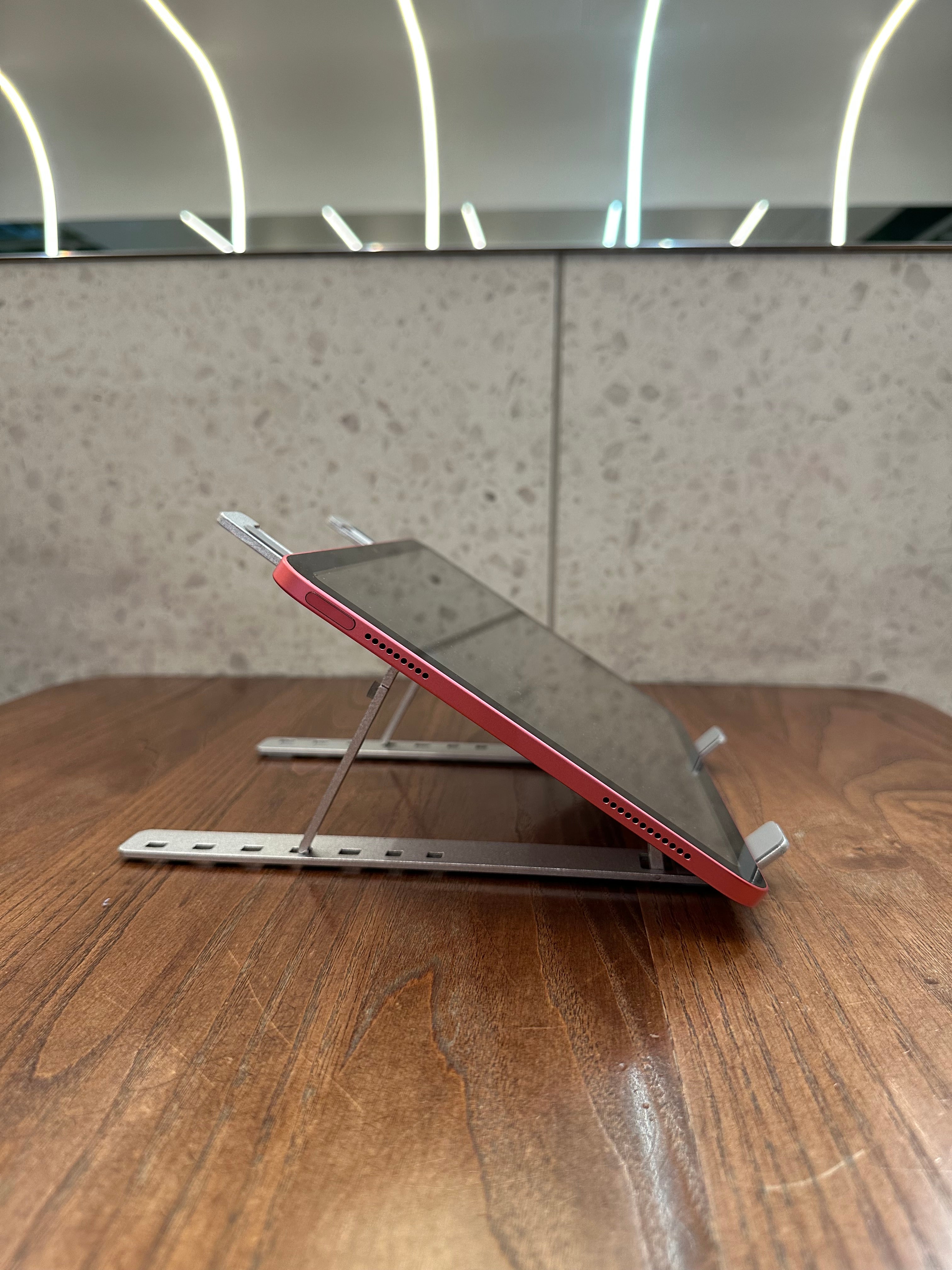 Support pour ordinateur portable et tablette
